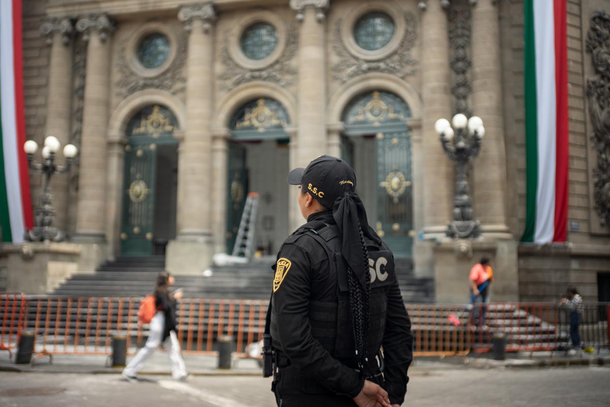 Mexico-Street-Photography-by-Rafael-Alonso-BG-H-01