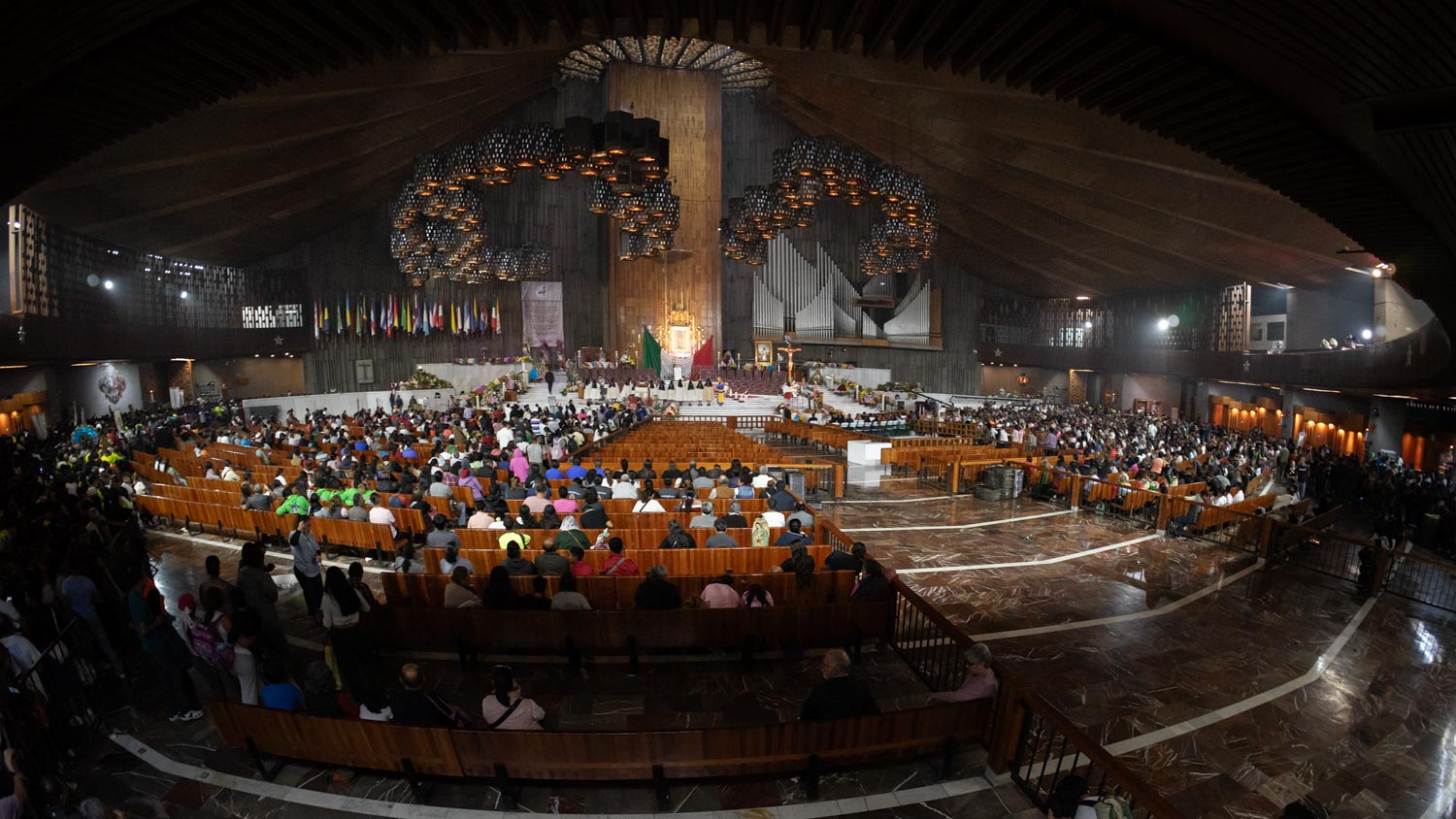 Peregrinacion-Guadalupana-2025-by-Rafael-Alonso-BG-H-01